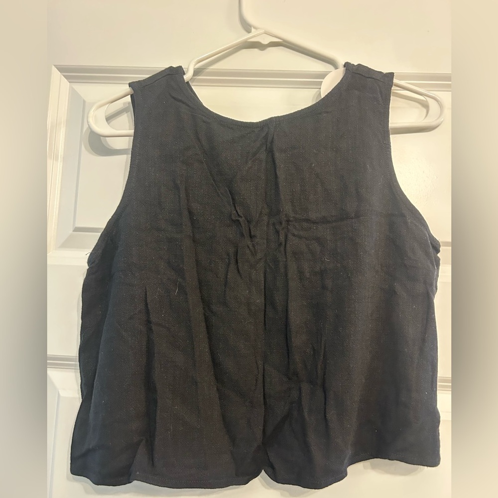 Women's Black Sleeveless Top